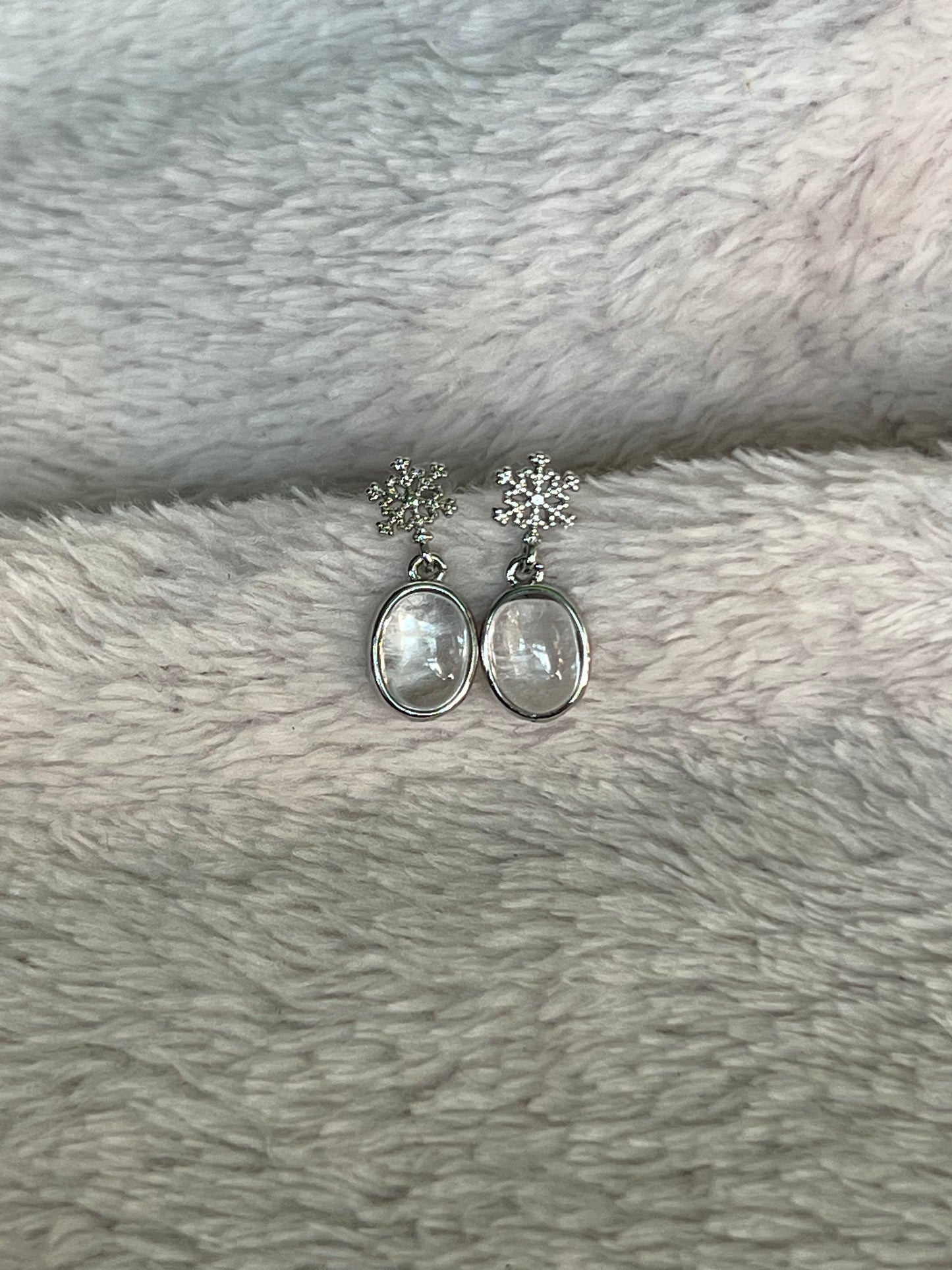 Clear quartz snowflake 925 studs