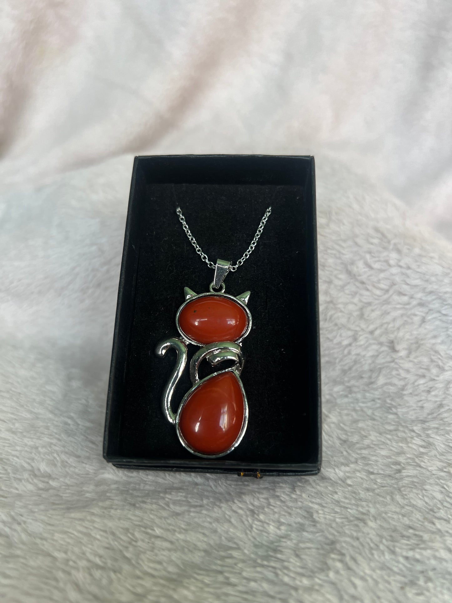 Red jasper kitty kat